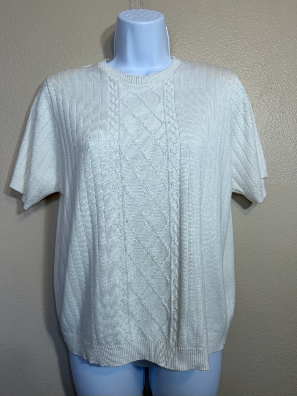 Vintage Alfred Dunner Cream Cable-Knit Short Sleeve Sweater
